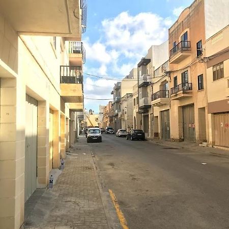 Luqa Apartment - 5 Mins From Airport Zewnętrze zdjęcie